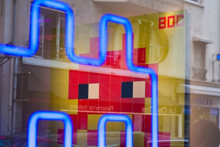 Invader 1000 - Galerie Le Feuvre - Parallèlement à l'expo de La Générale, Invader expose ses alias à la Galerie Le Feuvre, 164 rue du Faubourg Saint-Honoré 08è