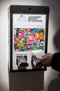 "Invader Space Station" exposition de Invader du 17 février au 5 mai 2024 dans les anciens locaux de Libération au 11 rue Béranger - Paris 3è
