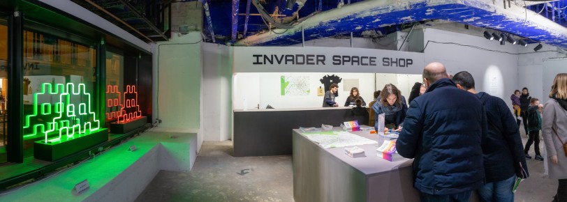 "Invader Space Station" exposition de Invader du 17 février au 5 mai 2024 dans les anciens locaux de Libération au 11 rue Béranger - Paris 3è