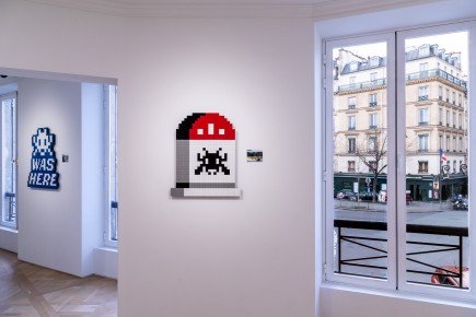 "4000" exposition de Space Invader à la galerie Over the Influence du 10 décembre 2022 au 22 janvier 2023