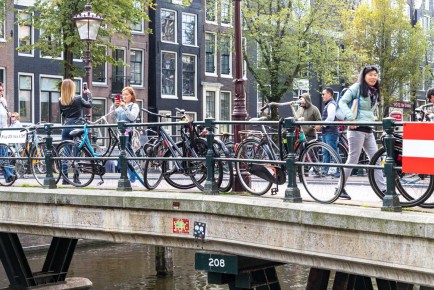 AMS_23 - Amsterdam /// 20 pts