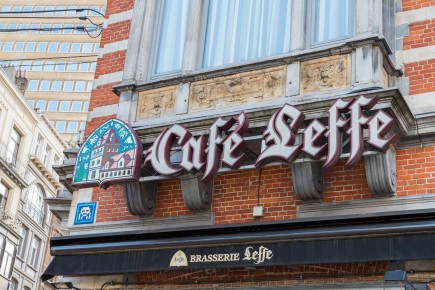 BXL_10 - Bruxelles /// 20 pts