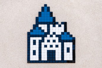 FTBL_04 - Invaded castel - Rue du Château - Fontainebleau (77) /// 30 pts