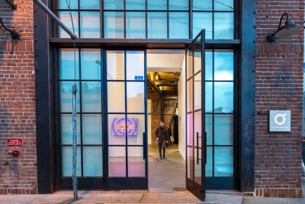 "Into the white cube" exposition de Invader à la galerie Over The Influence - Los Angeles - du 18 novembre au 22 décembre 2018