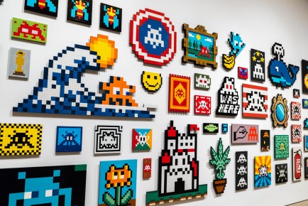 "Into the white cube" exposition de Invader à la galerie Over The Influence - Los Angeles - du 18 novembre au 22 décembre 2018
