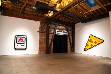 "Into the white cube" exposition de Invader à la galerie Over The Influence - Los Angeles - du 18 novembre au 22 décembre 2018