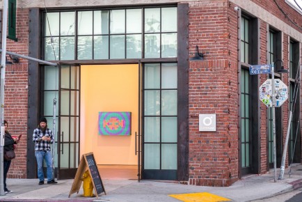 "Into the white cube" exposition de Invader à la galerie Over The Influence - Los Angeles - du 18 novembre au 22 décembre 2018