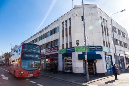 LDN-148 - English Flower - Leyton - Londres /// 30 pts