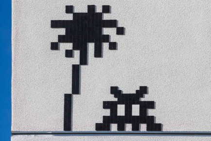 LA_207 - Palm-Invader - Downtown - Los Angeles /// 30 pts