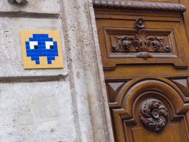 LY-20  - Quartier des Terreaux - Lyon 01er /// 10 pts