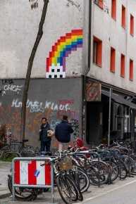 MUN_10 - Rainbow invader - Munich /// 50 pts