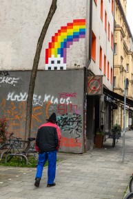 MUN_10 - Rainbow invader - Munich /// 50 pts