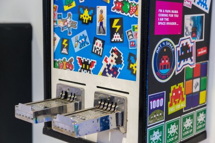 Vernissage le 25 janvier de "Hello my game is..." exposition d'Invader au Musée en herbe du 26 janvier au 3 septembre 2017