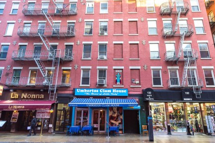 NY-147 - SuperInvader - Little Italy - Manhattan - New York /// 50 pts