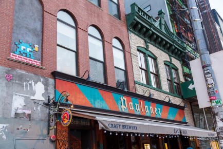 NY-154 - Cheers - Nolita - Manhattan - New York /// 40 pts