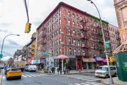 NY-156 - Leonardo (Teenage Mutant Ninja Turtles) - Lower East Side - Manhattan - New York /// 100 pts