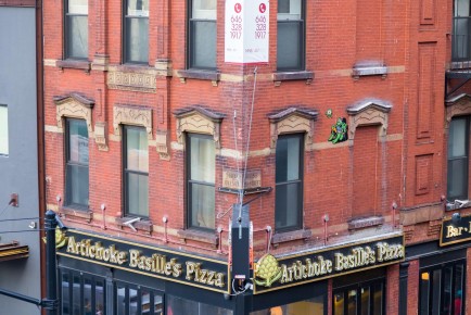 NY-163 - Pizza time for Donatello (Teenage Mutant Ninja Turtles) - Chelsea - Manhattan - New York /// 50 pts