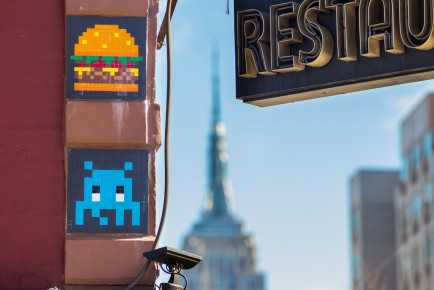 NY-168 - Burger time - Greenwich Village - Manhattan - New York /// 40 pts