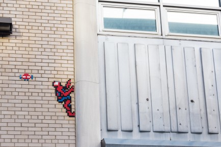 NY-174 - Spiderman - East Village - Manhattan - New York /// 30 pts