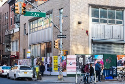 NY-174 - Spiderman - East Village - Manhattan - New York /// 30 pts