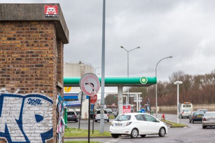 PA-1041 -Thiais (94) /// 20 pts