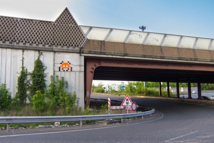 PA-1043 - A86 (94) /// 30 pts