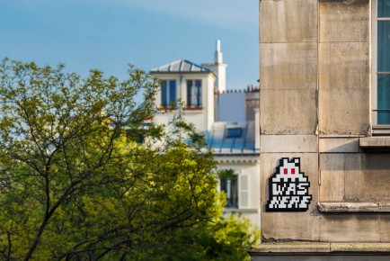 PA-1275 - Invader was here - Quartier Trudaine - Rochechouart 09è /// 40 pts