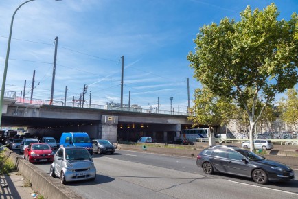 PA-1284 - Quartier Epinettes - Bessières 17è /// 30 pts