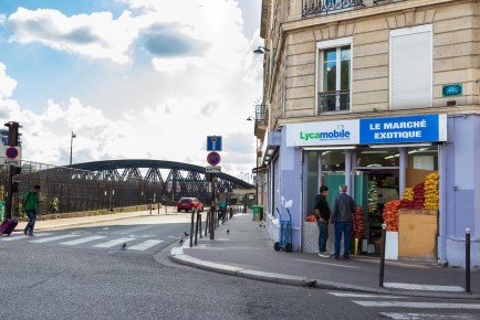 PA-1302 - Space bindy - Quartier Louis Blanc - Aqueduc 10è /// 20 pts