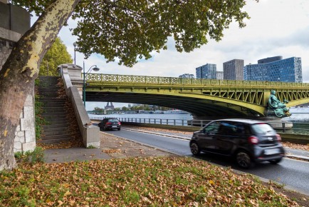 PA-1309 - Sous le Pont Mirabeau... - Quartier Auteuil Sud 16è /// 20 pts