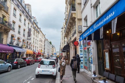 PA-1351 - Time for a crepe now - Quartier Montparnasse - Raspail 14è /// 30 pts