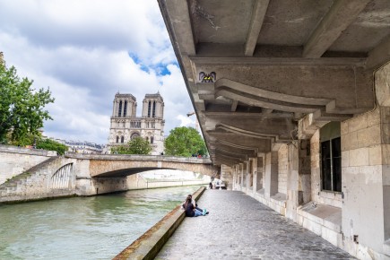 PA-1466 - Bat of Notre Dame - Quartier de la Sorbonne 05è /// 30 pts