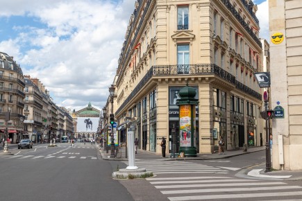 PA-1487 - Smile - Quartier Palais-Royal 01er /// 30 pts