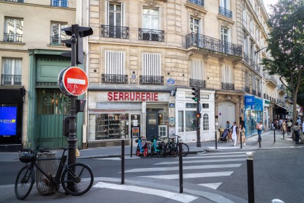 PA-1490 - Camo style - Quartier Lorette - Martyrs 09è /// 20 pts