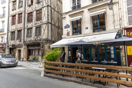 PA-1509 - I put a spell on you - Black Mage (Final Fantasy) - Quartier Saint-Gervais 04è /// 30 pts