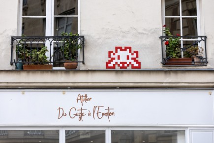 PA-1515 - Red ring - Quartier Saint-Germain l'Auxerrois 01er /// 30 pts