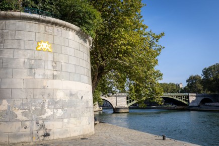 PA-1516 - Yellow ring - Bord de Seine - Quartier des Îles 04è /// 30 pts