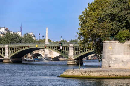 PA-1516 - Yellow ring - Bord de Seine - Quartier des Îles 04è /// 30 pts
