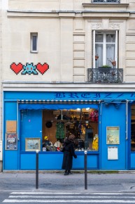 PA-1531 - Love from space - Quartier 05è /// 40 pts