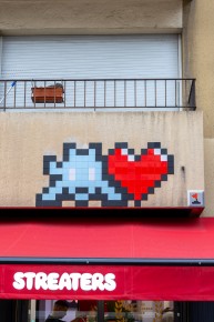 PA-1555 - Space and love - Quartier Plaine Lagny 20è /// 40 pts