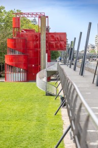 PA-1578 - Invasion Folie N5 - Canal de l'Ourcq - Quartier du Bassin de la Villette 19è /// 20 pts