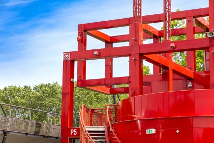 PA-1579 - Invasion Folie P5 - Canal de l'Ourcq - Quartier du Bassin de la Villette 19è /// 30 pts