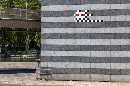 PA-1582 - Invasion 211 - Quartier du Bassin de La Villette 19è /// 50 pts