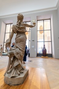 PA-1594 - Museum invasion - We are still here - Petit Palais - Quartier du Triange d'or 08è /// 40 pts
