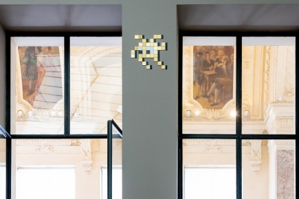 PA-1594 - Museum invasion - We are still here - Petit Palais - Quartier du Triange d'or 08è /// 40 pts