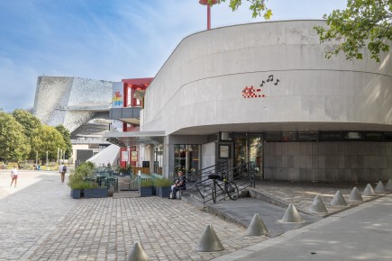 PA-1596 - Let the music play - Quartier du Bassin de la Villette 19è /// 40 pts