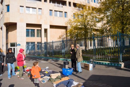 PA-689 - Quartier du Bas-Belleville 19è - 83 spécimens alignés en deux nuits, belle fresque de près de vingt mètres /// 50 pts