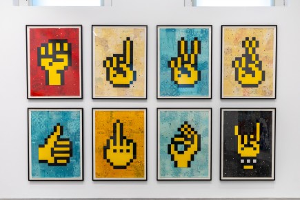 "Triple Trouble" exposition de Invader, Shepard Fairey et Damien Hirst à la Newport Street Gallery du 10 octobre 2025 au 29 mars 2026