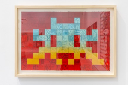 "Triple Trouble" exposition de Invader, Shepard Fairey et Damien Hirst à la Newport Street Gallery du 10 octobre 2025 au 29 mars 2026