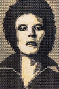 "Triple Trouble" exposition de Invader, Shepard Fairey et Damien Hirst à la Newport Street Gallery du 10 octobre 2025 au 29 mars 2026